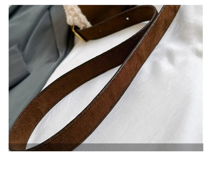 Dearvella Winter Crossbody Bag